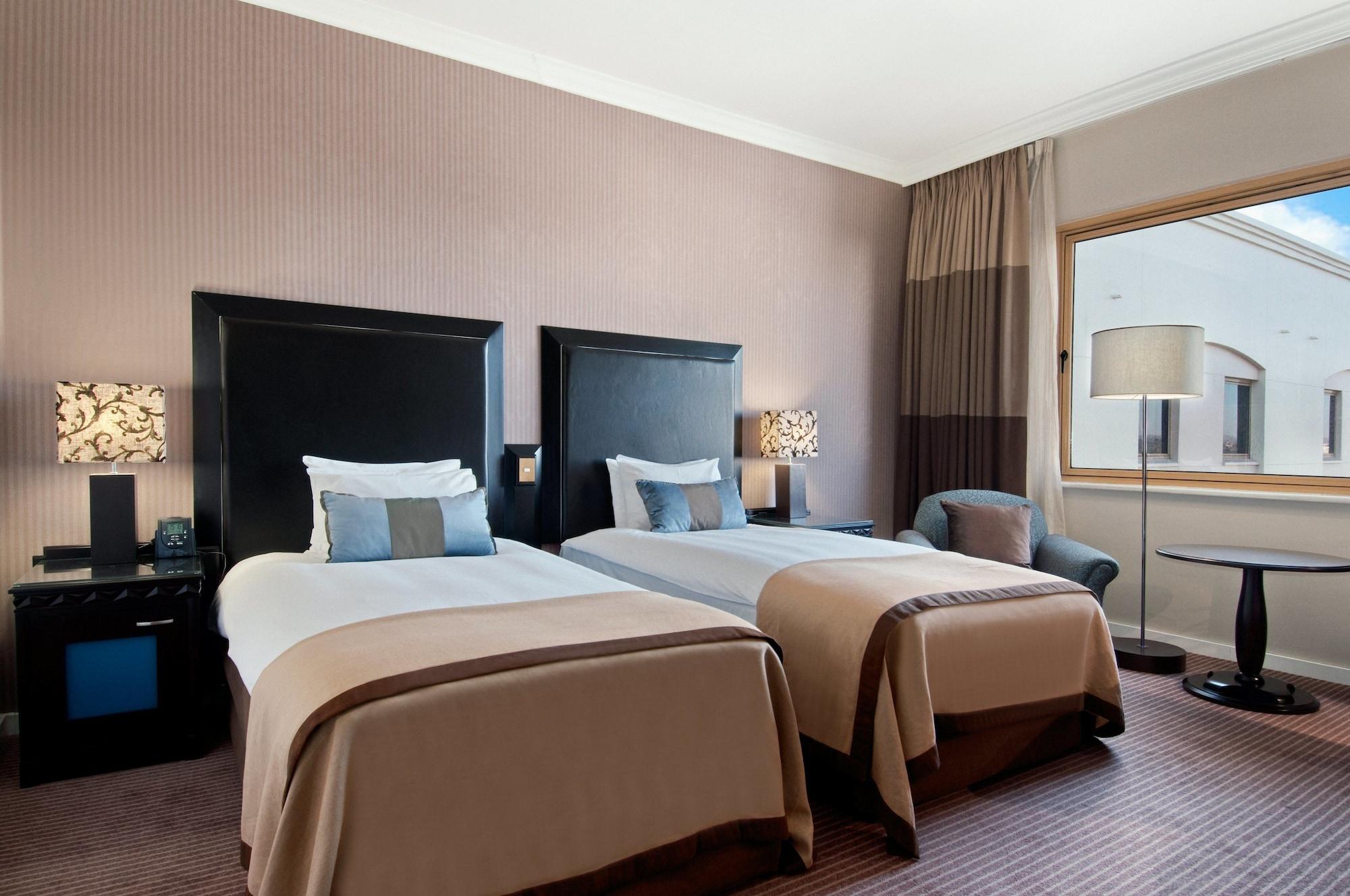 Nh Johannesburg Sandton Экстерьер фото A room at the InterContinental London Park Lane