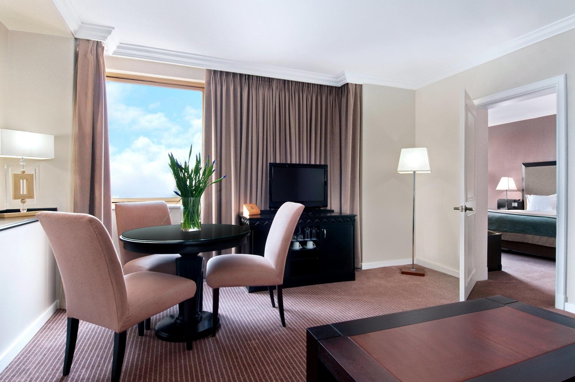 Nh Johannesburg Sandton Экстерьер фото Suite
